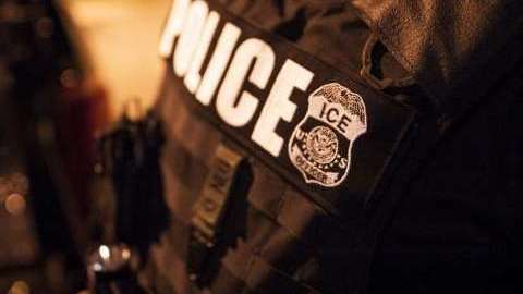 Comunidades Seguras, programa bandera de ICE,, representan menos del 1 % de las deportaciones