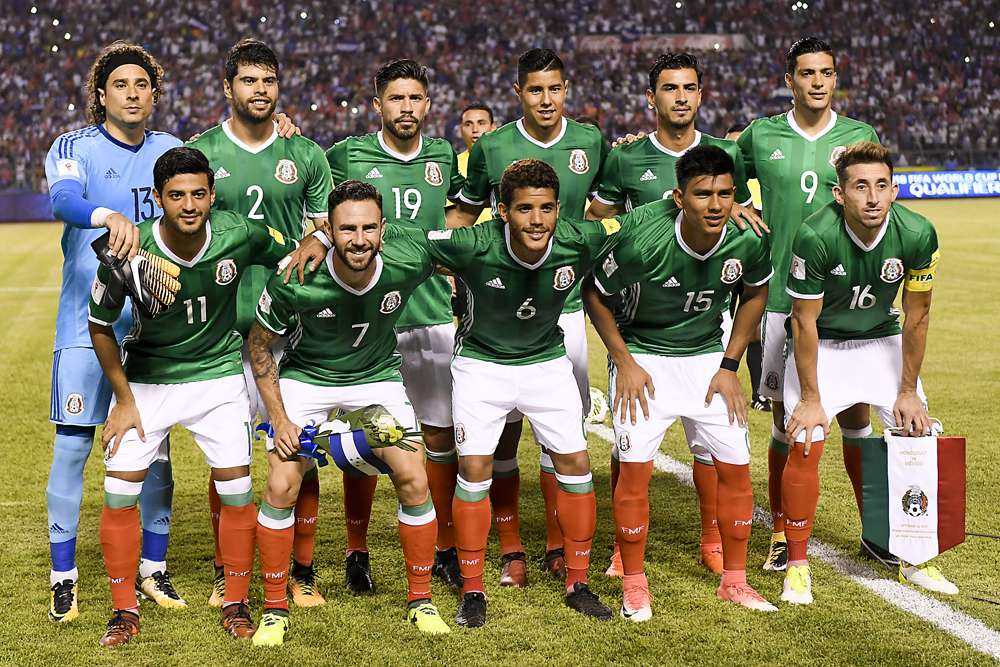 Jugadores de la selección mexicana aparecen en los Paradise Papers - El