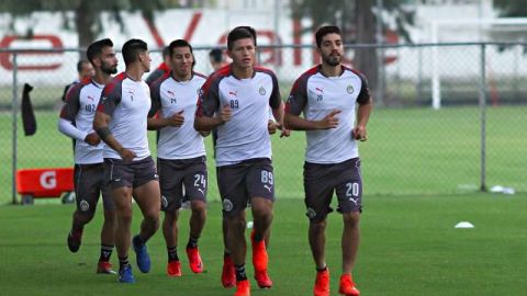 Las Chivas Rayadas del Guadalajara ya esperan que termine el Apertura 2017 de la Liga MX. (Foto: Imago7/ Jorge Barajas)