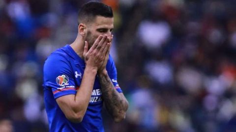 El jugador de Cruz Azul Edgar Méndez lamenta no haber podido superar los cuartos de final en la Liga MX. (Foto: Imago7/Eloisa Sanchez)