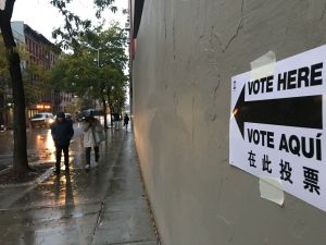 Votantes se quejan de no haber recibido balotas para sufragar por correo, pero todavía pueden votar en persona