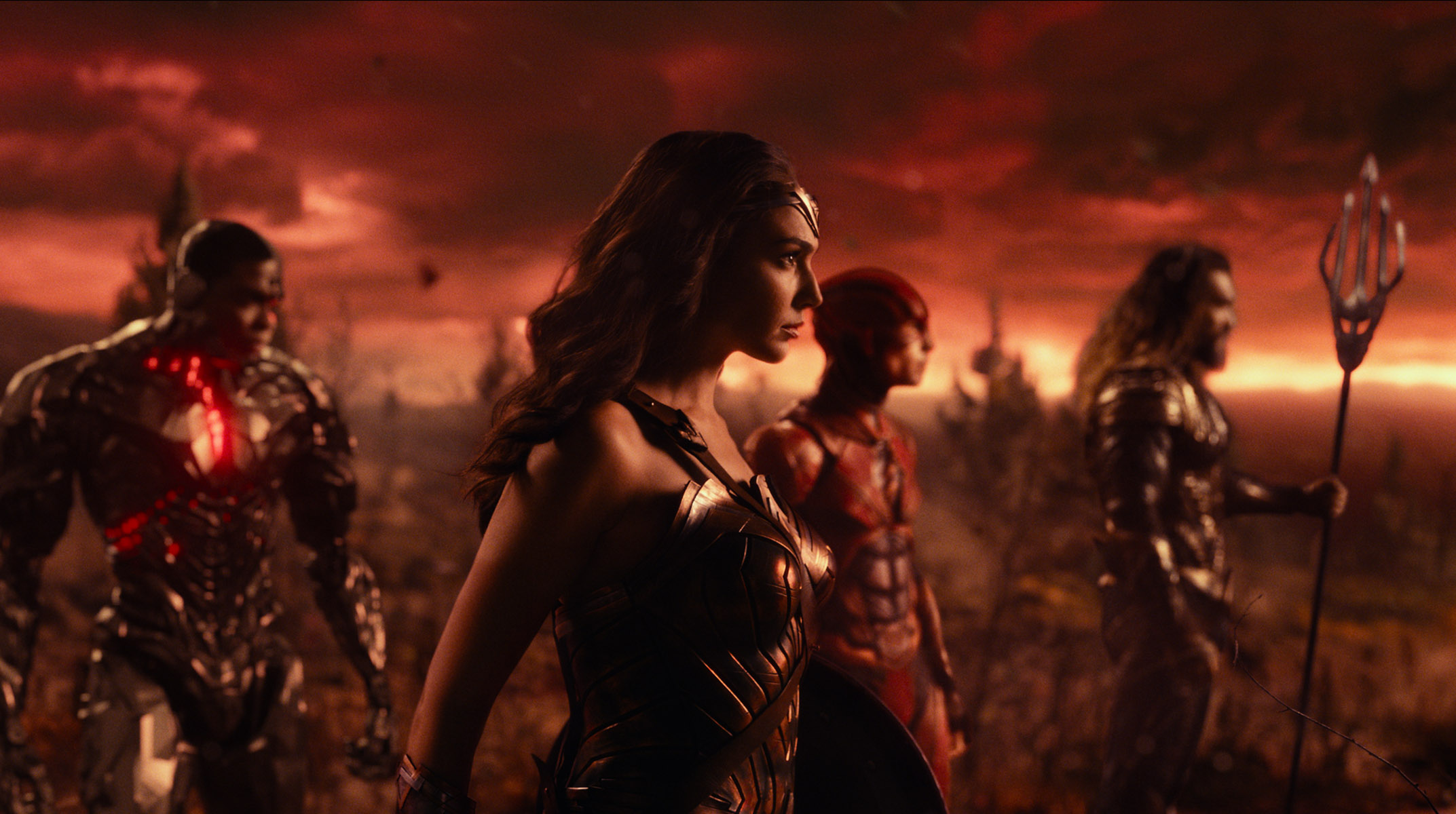 Wonder Woman junto a sus compañeros de La Liga de la Justicia.