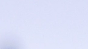 La actriz Mila Kunis hizo donaciones a nombre del vicepresidente Mike Pence.