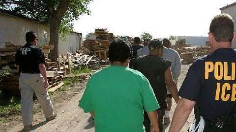 La primera ola de redadas contra cadena de venta de alimentos prende las alarmas