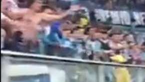 Un recogebalones intentó patear al portero de Lanús