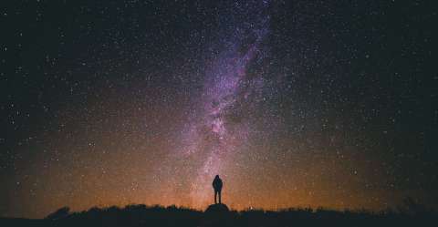 El polvo espacial proliferaría la vida entre planetas.