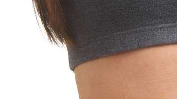 Además de ejercicios, hay otras acciones que pueden ayudarte a bajar tu abdomen.