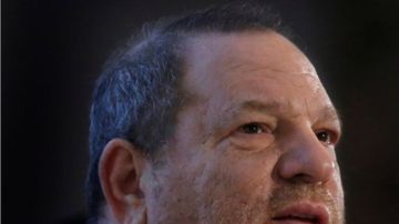 Más de 50 mujeres han acusado a Weinstein de una serie de actos que van desde la violación hasta el acoso sexual.