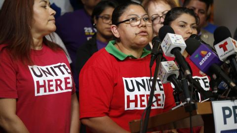 El sindicato de hoteles y restaurantes HERE en Los Angeles ha estado activamente abogando por la extensión del programa TPS ya que muchos de los trabajadores del ramo se verían afectados (Photo Aurelia Ventura/ La Opinion)