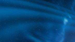 Una imagen virtual muestra la explosión de kilonova, fenómeno originado por la colisión de dos estrellas de neutrones.