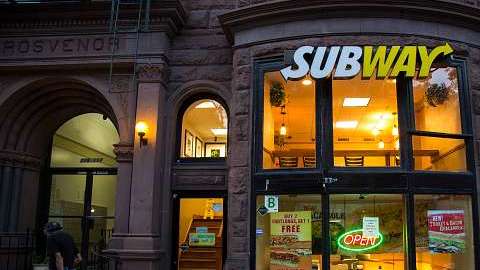 Subway es una de las cadenas de fast food mejor calificadas.