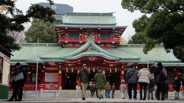 Este santuario es muy conocido en Tokio, pues ahí se celebrar certámenes samuráis.