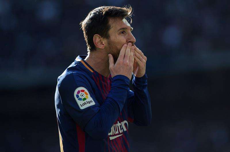 VIDEO: La rabia de los hinchas del Real Madrid con Messi - El Diario NY