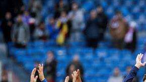 Los jugadores del Barcelona celebran su triunfo sobre el Real Madrid