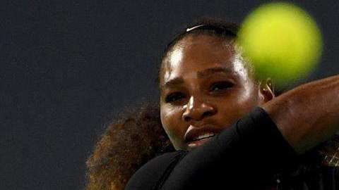 Serena Williams regresó a las canchas en Abu Dabi