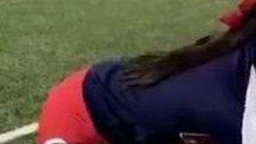 Ariel Olivar, una animadora en el equipo de fútbol americano de Manvel, Texas popularizó el reto.