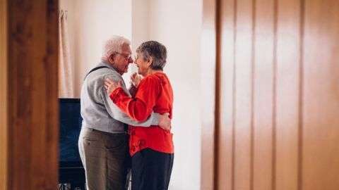 Con nuevos medicamentos, dicen los expertos, no se busca vivir más años, sino hacer que los años de la vejez sean más placenteros.