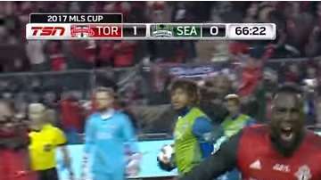 Jozy Altidore anotó el primer gol del triunfo de Toronto FC