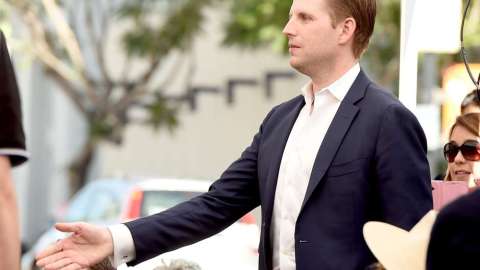 Eric Trump quiso compartir un momento tierno, pero el contexto no le ayudó.