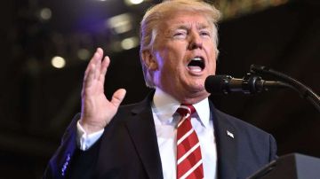 Trump asegura que construirá a como de lugar el Muro Fronterizo