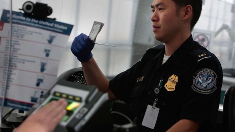Existe la posibilidad de que se acabe el programa de exención de visas