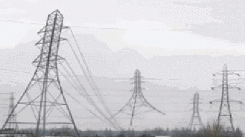 La aparente vibración causada por unas torres en movimiento ha causado un efecto inesperado en algunos usuarios de Internet.