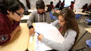 La profesora amenazó a sus estudiantes latinos con deportarlos si se portaban mal