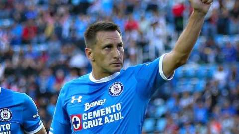 Christian Giménez se va de Cruz Azul y emprende camino a los Tuzos del Pachuca. (Foto: Imago7/Agustin Cuevas)