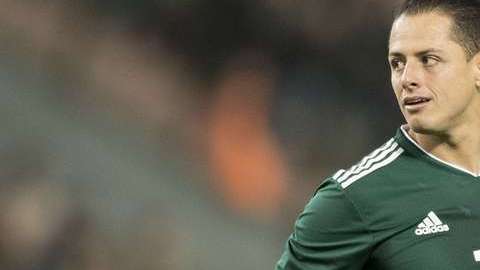 Javier Chicharito Hernández vive una crisis en la Premier League