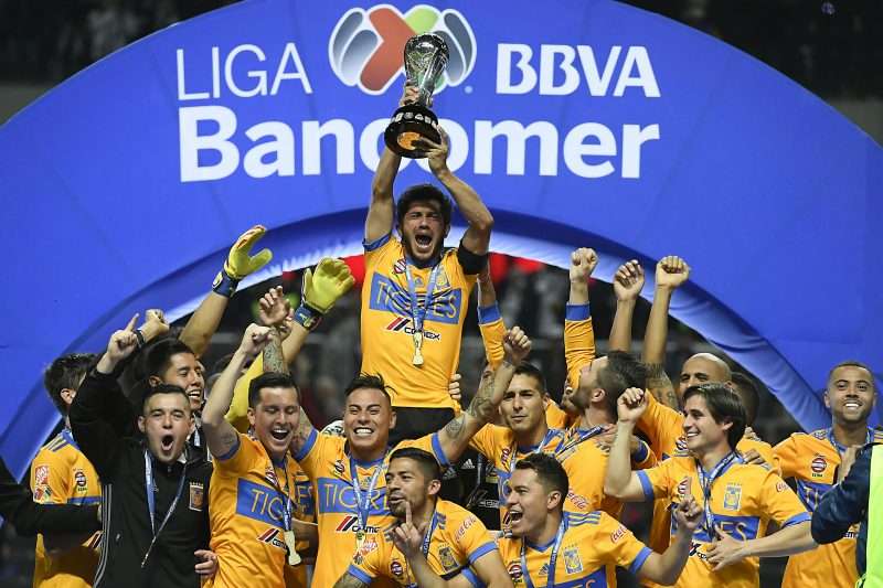 Tigres se corona campeón de México con remontada en la cancha de