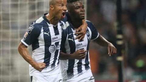 Carlos Sanchez y Aviles Hurtado festejan el gol de Rayados en la final de la Copa MX ante los Tuzos del Pachuca. Foto: Imago7