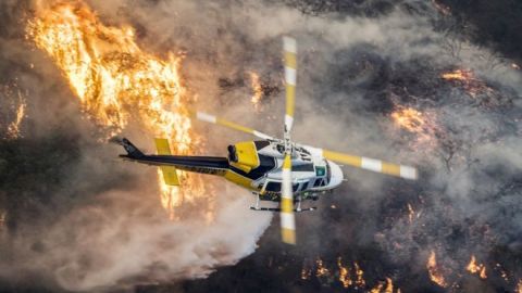 El incendio Skirball se extendió por la elegante zona de Bel Air.