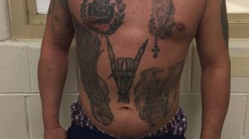 Algunos de los miembros detenidos recientemente en Long Island tienen tatuada "La Garra".