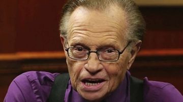 Acusan a Larry King
