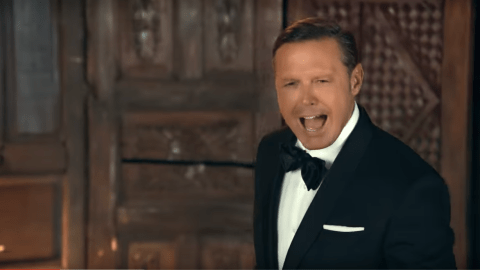 Luis Miguel.