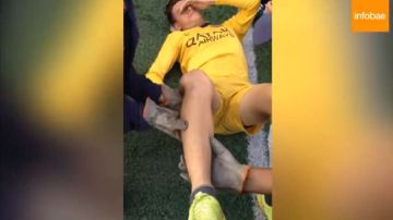 El pequeño futbolista resultó con una grave lesión de la rodilla izquierda