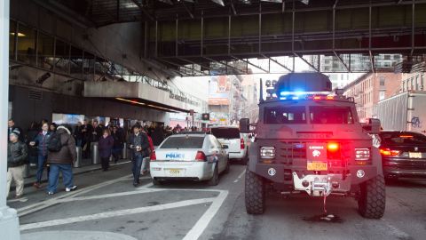 NYPD en Port Authority, 2017.