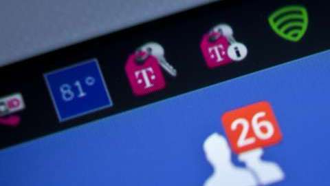 Facebook ahora permite silenciar a un usuario o grupo por 30 días.