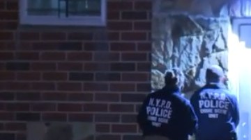 La pareja vivía en una residencia en Port Richmond.