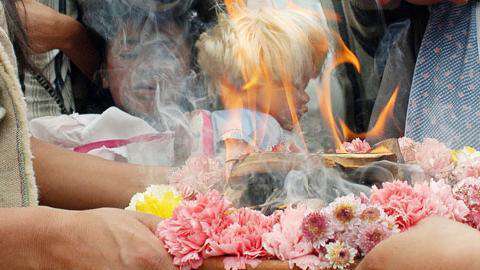 En iniciados.org. presentan la práctica conocida como “quema de obstáculos”, que le ayudará a desarrollar más voluntad y convicción para conseguir sus metas en el nuevo ciclo de vida.