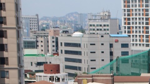 Corea del Sur es la cuarta economía asiática, y sus consumidores están entre los más endeudados del mundo, el equivalente al 160% sus ingresos anuales.