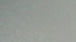 Inquilina Elisa Garcia, 49, residente desde que nacio en el  edificio de la calle 163 Este, Bronx se queja por la falta de calefaccion y agua caliente.