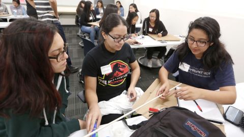 Los hispanos conforman el 20,8% de la población de “millennials”.