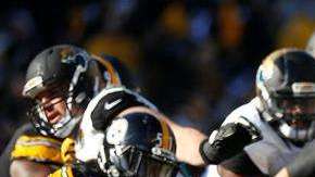 Los Jacksonville Jaguars tuvieron en Leonard Fournette al artífice de la victoria ante los Pittsburgh Steelers en Heinz Field. (Foto: EFE/EPA/JARED WICKERHAM)