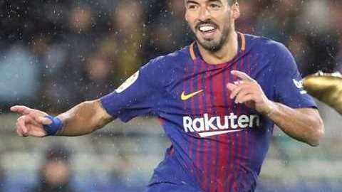 Luis Suárez anota a Real Sociedad. EFE