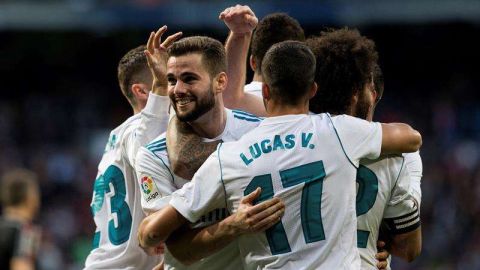 Celebración del Real Madrid de un gol de José Ignacio Fernández "Nacho" al Deportivo. (Foto: EFE/ Rodrigo Jimenez)