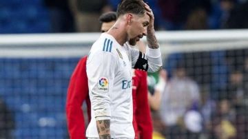 El defensa del Real Madrid Sergio Ramos se lamenta tras perder con el Leganés. (Foto: EFE/Rodrigo Jimenez)