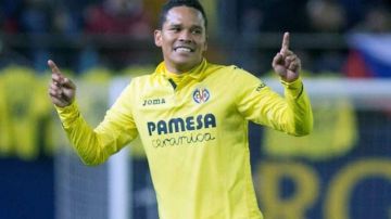 El delantero colombiano del Villarreal Carlos Bacca no irá al América de México. Foto: EFE/ Domenech Castelló