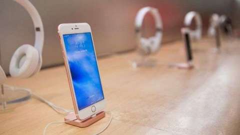 Solo los iPhones y Macs que funcionan con la última versión del sistema operativo de Apple están a salvo del "bug" Meltdown.