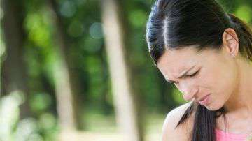 Las mujeres no tienden a reportar el dolor en el pecho del mismo modo que los hombres.